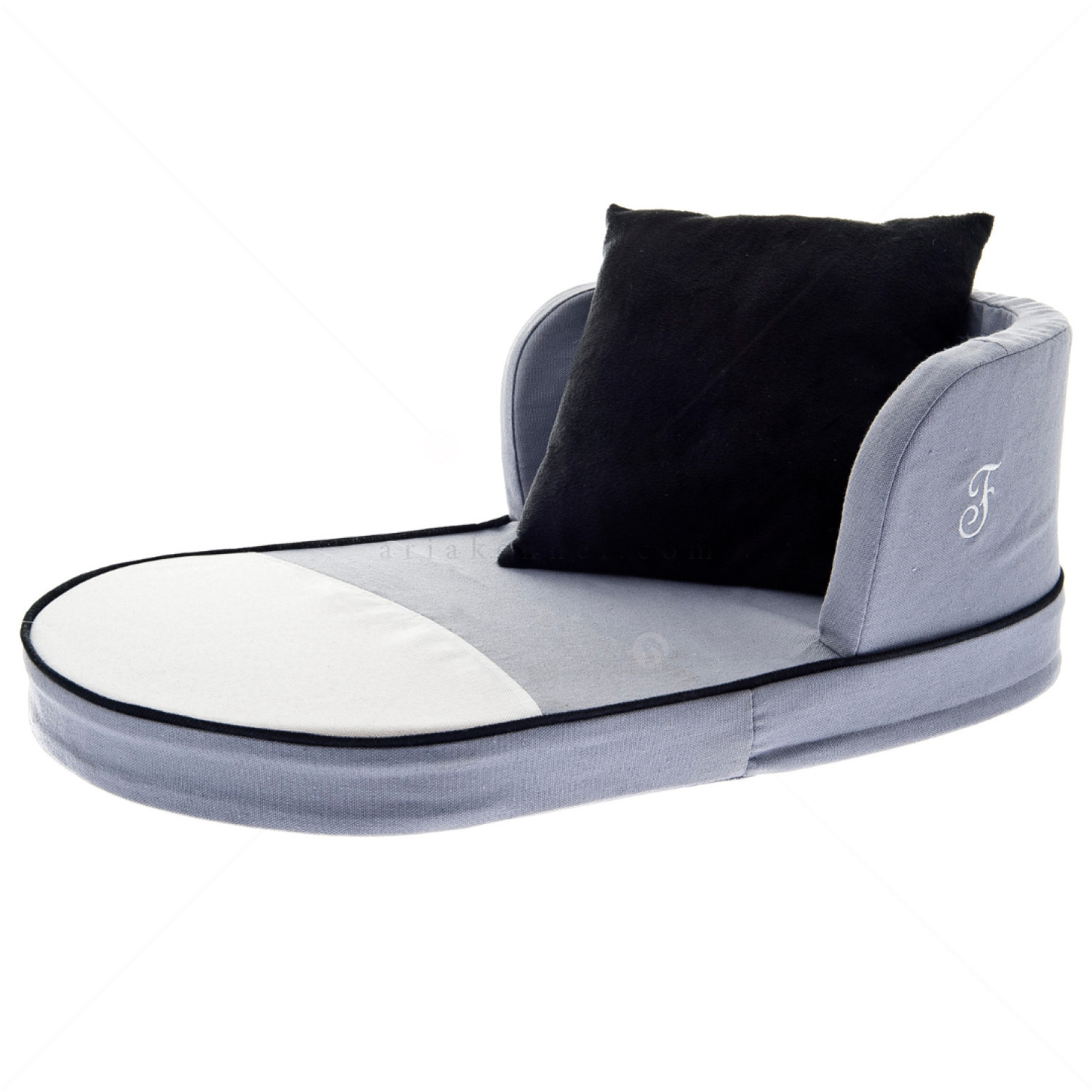 Легло във формата на обувка, FERRIBIELLA Scarpa